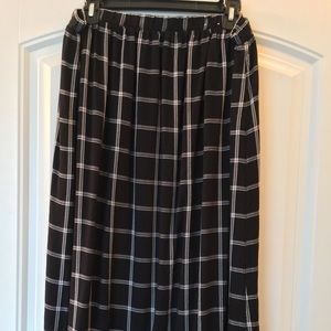 Black & White Plaid Midi Skirt